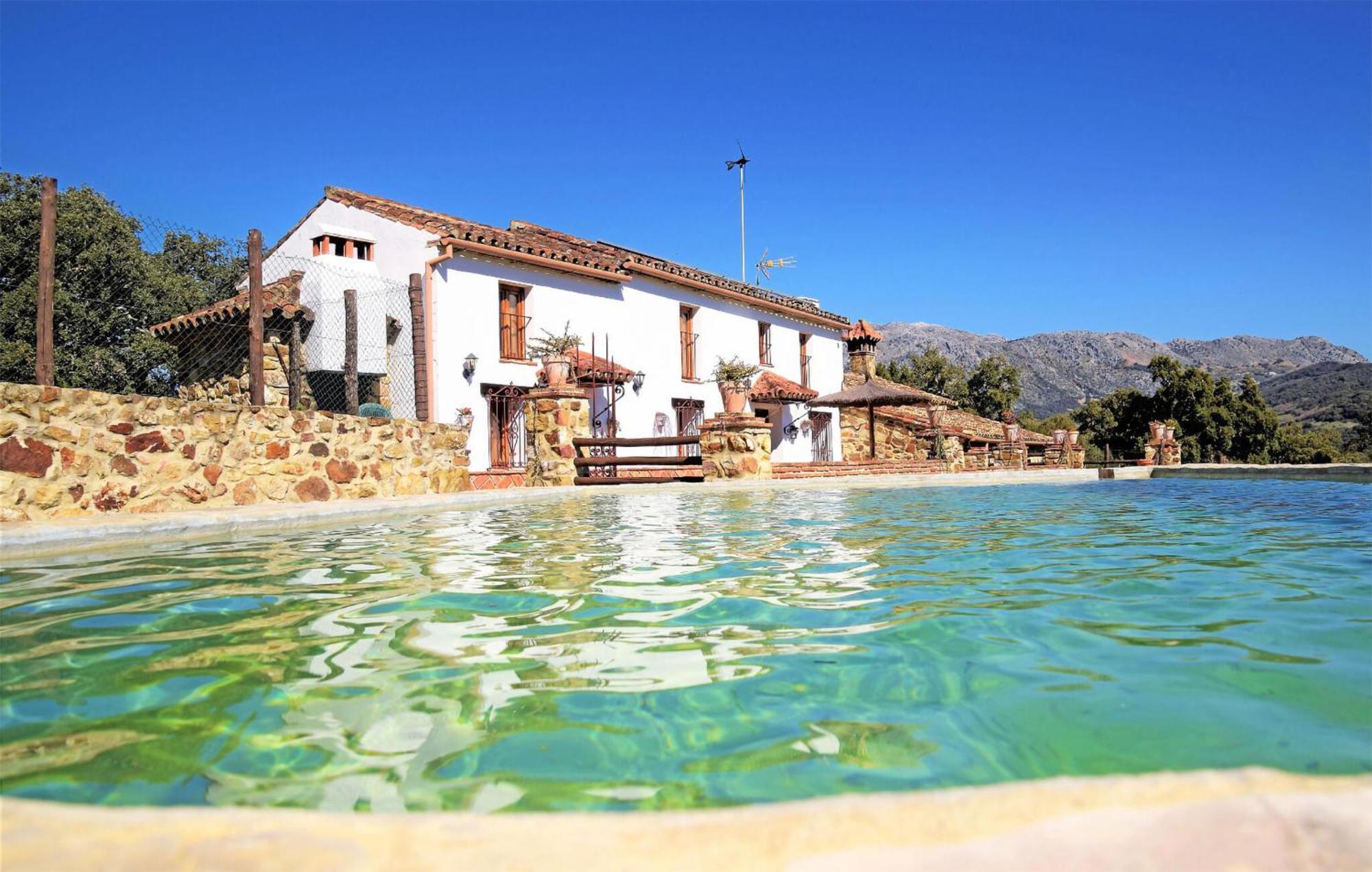 Lovely Home In Cortes De La Frontera With Kitchen Dış mekan fotoğraf